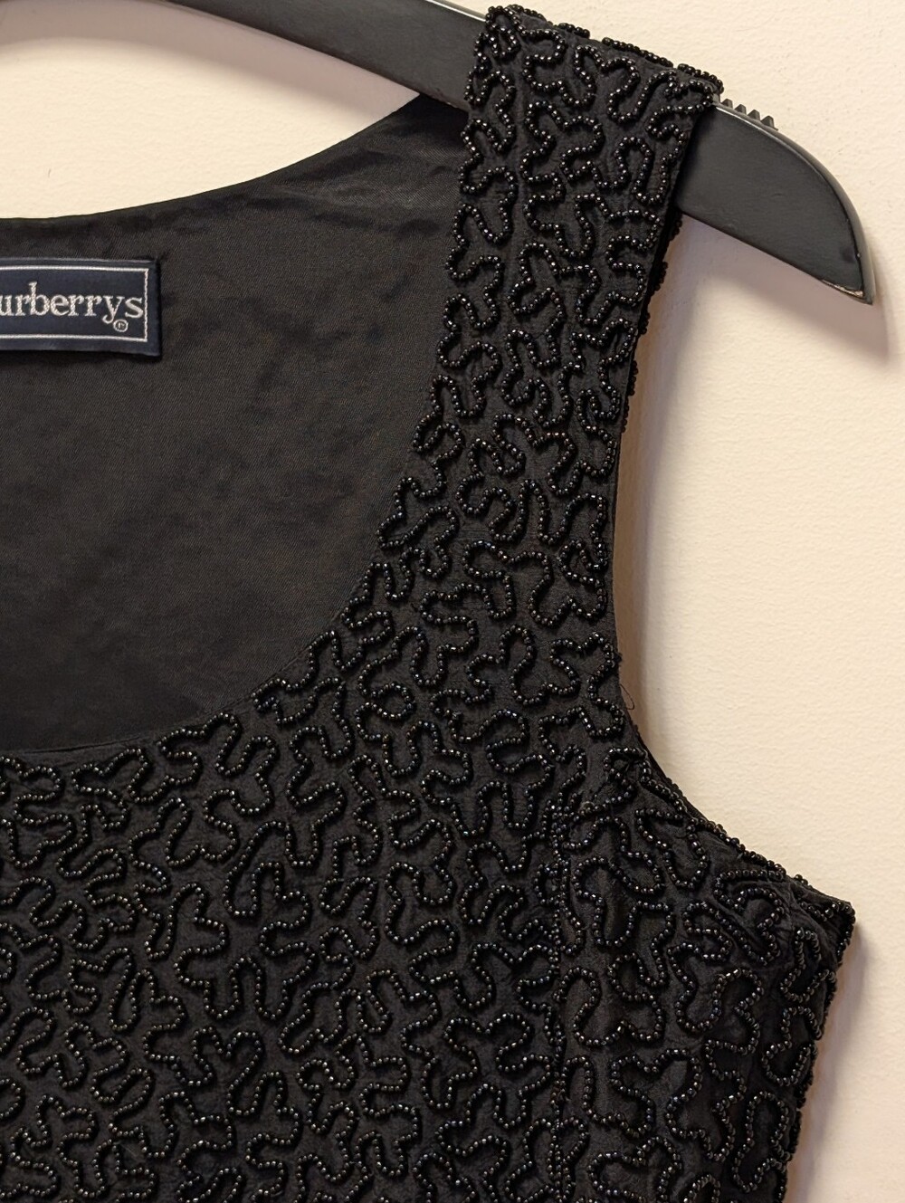 Vintage Burberrys' Black Silk Beaded Evening Shell Top Sleeveless 4P Luxury - Picture 4 of 15